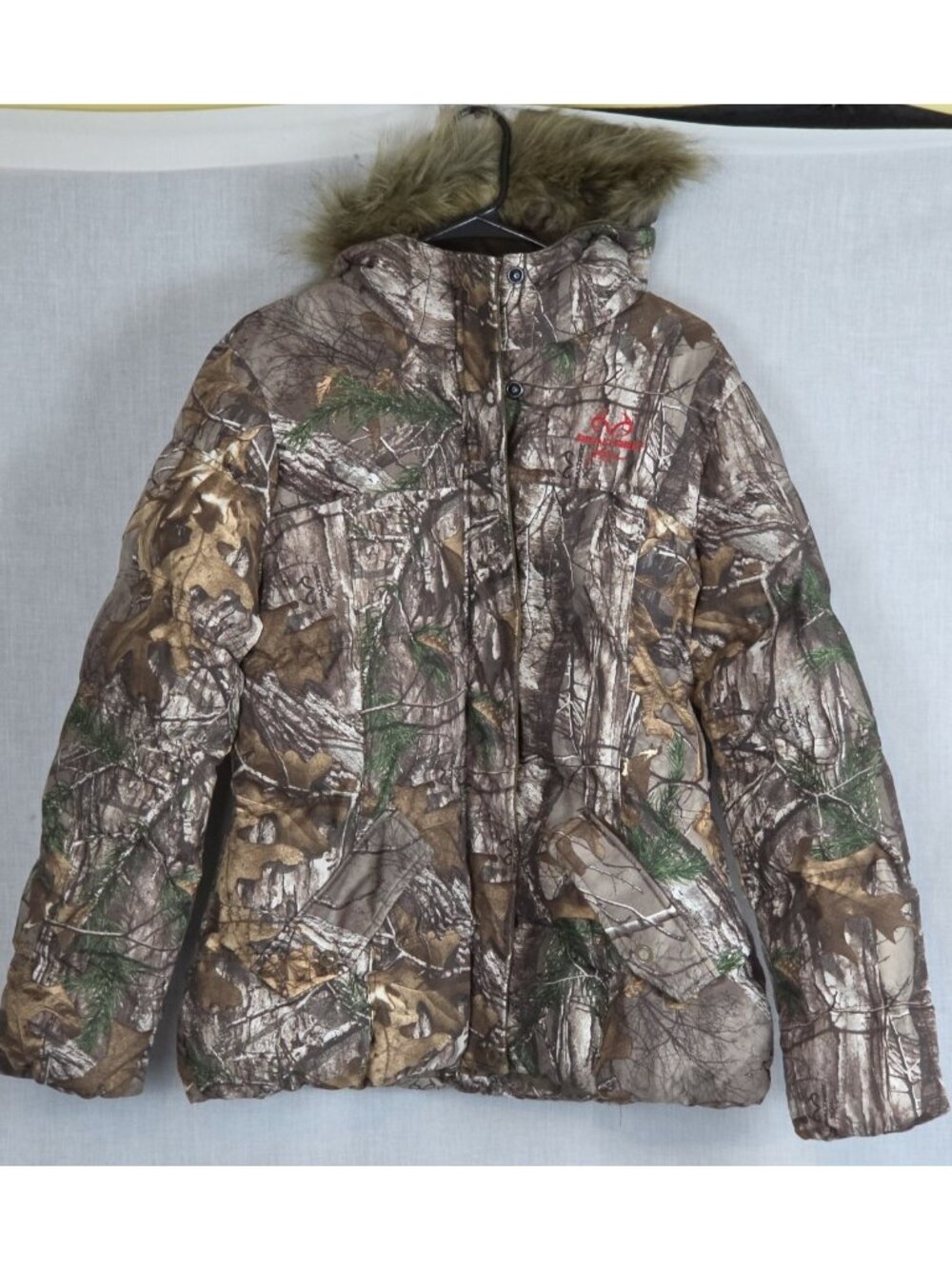 Realtree Camo Puffer Jacket Hunting Coat Women XL Removeable Faux Fur Liner Hood